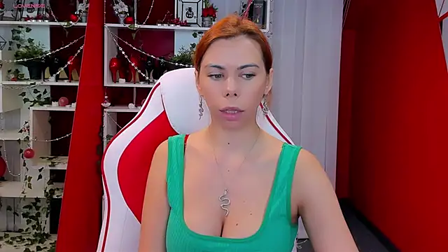KateCloud online show from December 22, 4:48 pm