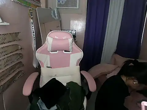 young salsalita online show from January 6, 6:06 am