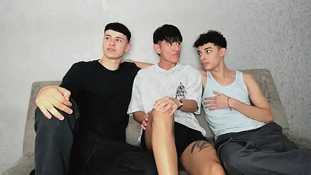 pelusos mens online show from October 4, 7:34 pm