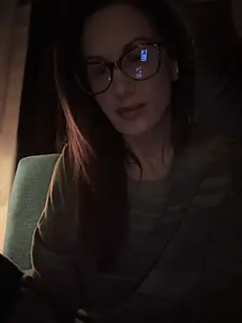 Snapshot of Fiona_Kent_ chatting on December 10, 3:09 am Fiona Kent online show from December 10, 3:09 am