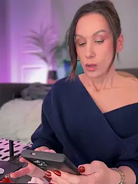 Snapshot of Fiona_Kent_ chatting on February 2, 6:31 pm Fiona Kent online show from February 2, 6:31 pm