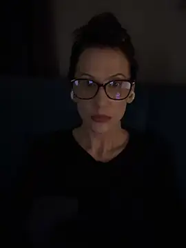 Snapshot of Fiona_Kent_ chatting on February 1, 2:21 am Fiona Kent online show from February 1, 2:21 am