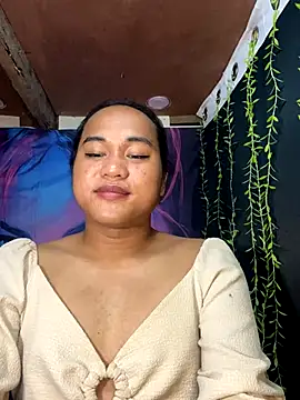 bettina love online show from December 3, 3:43 pm