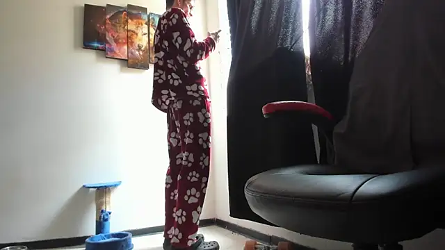 Snapshot of Jeff_Walton@xh chatting on October 24, 4:14 pm Jeff Waltonxh online show from October 24, 4:14 pm