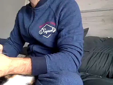 curioushetero online show from December 2, 1:13 pm