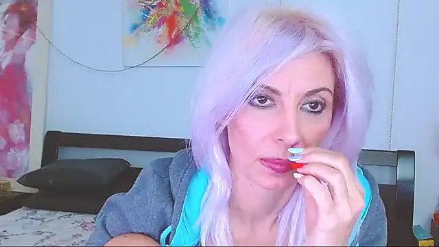 HoneyLara online show from January 29, 2:30 am