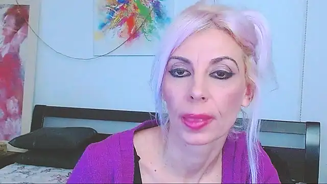 HoneyLara online show from February 4, 2:07 am