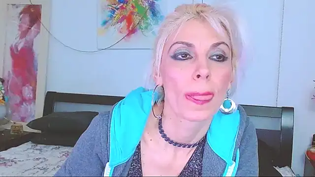 HoneyLara online show from February 5, 4:48 am