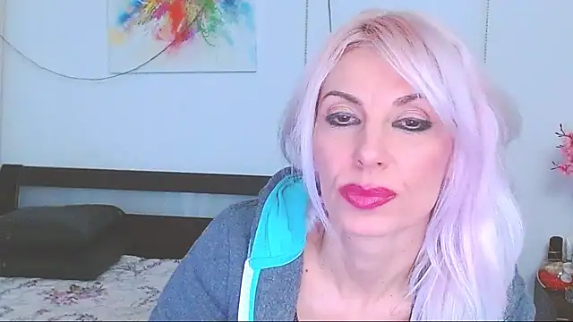 HoneyLara online show from February 13, 5:26 am