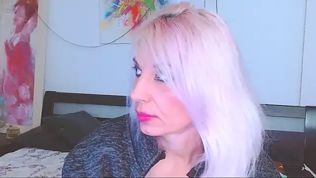 HoneyLara online show from February 18, 12:48 am