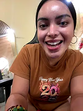 HotstuffCherrySummer online show from November 29, 9:45 am