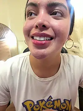 HotstuffCherrySummer online show from December 20, 8:10 am