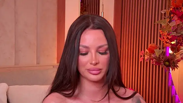 Snapshot of kaya_b chatting on April 20, 8:10 pm kaya b online show from April 20, 8:10 pm