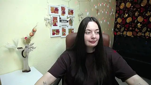 MilanaPrice online show from November 23, 6:30 pm