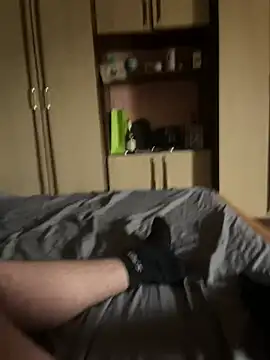 Snapshot of nmth6 chatting on February 14, 2:23 pm nmth6 online show from February 14, 2:23 pm