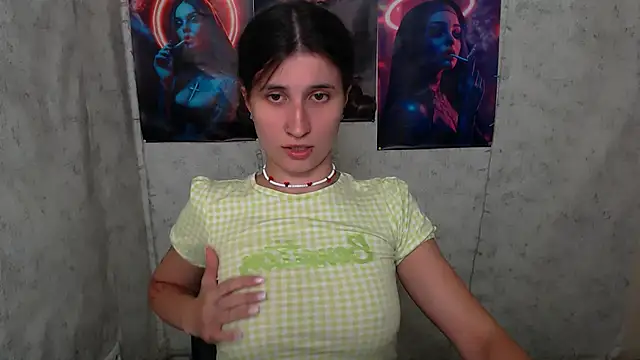 Snapshot of MaryEm976 chatting on July 19, 9:35 am MaryEm976 online show from July 19, 9:35 am
