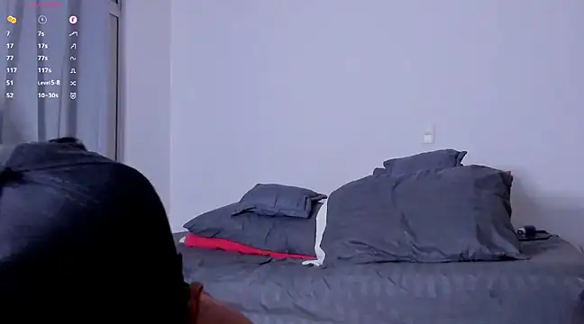 Cloudy pigDude online show from January 16, 3:23 am