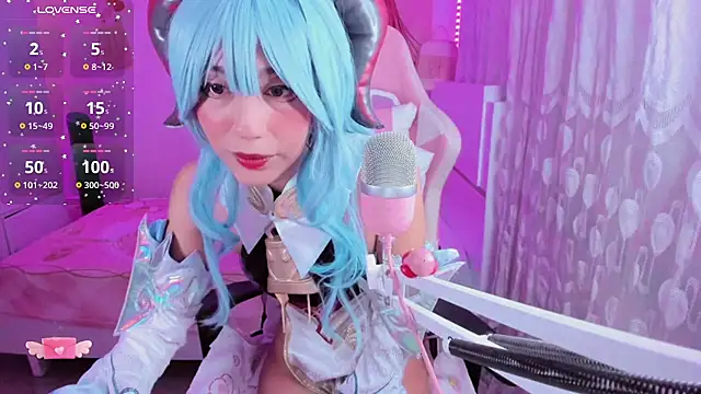 Snapshot of mia_kawaii05 chatting on July 3, 10:27 pm mia kawaii05 online show from July 3, 10:27 pm