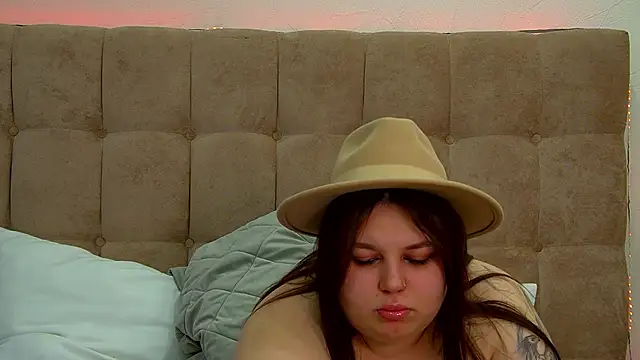 LillianKim online show from March 7, 10:21 pm