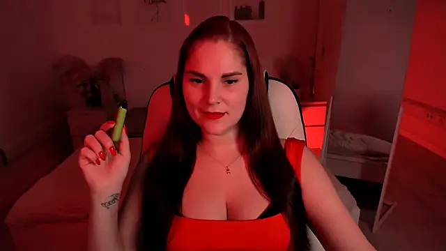 Snapshot of Ellis_Foxy chatting on March 14, 3:15 am Ellis Foxy online show from March 14, 3:15 am