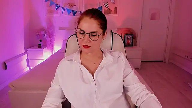 Snapshot of Ellis_Foxy chatting on October 14, 3:57 pm Ellis Foxy online show from October 14, 3:57 pm