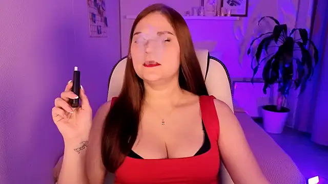 Snapshot of Ellis_Foxy chatting on December 1, 3:28 pm Ellis Foxy online show from December 1, 3:28 pm