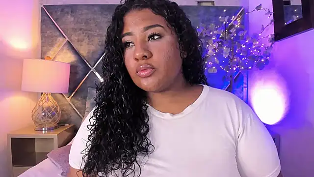 DannaFalco25 online show from January 6, 4:23 pm