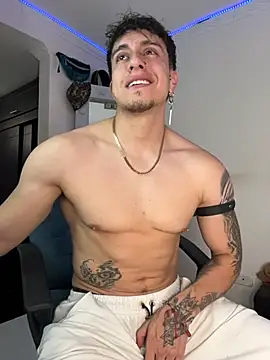 strongboy  online show from June 20, 5:49 pm