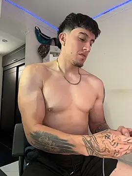 strongboy  online show from July 25, 4:59 pm