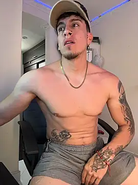 strongboy  online show from August 3, 4:55 pm