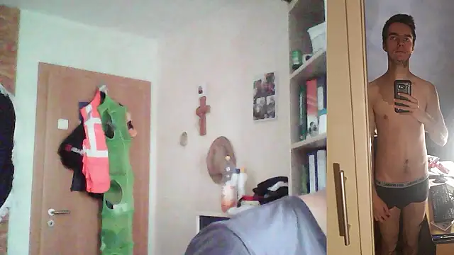 Snapshot of Chris23547 chatting on January 15, 2:32 pm Chris23547 online show from January 15, 2:32 pm