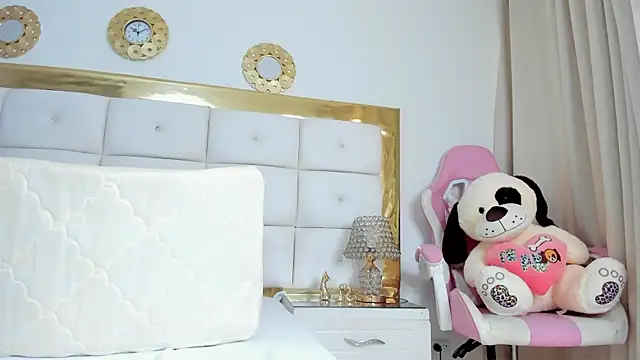 KendalStallyon online show from March 20, 5:04 pm