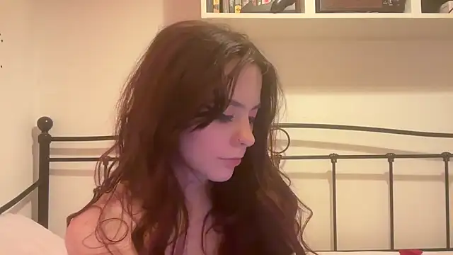 crystalsbaby online show from March 5, 1:10 am