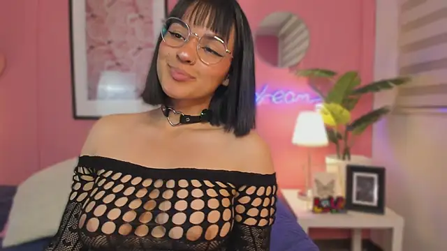 SoySaraa online show from February 11, 6:29 am