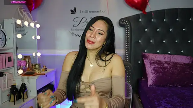 AsianSweetMilf online show from January 17, 6:36 am