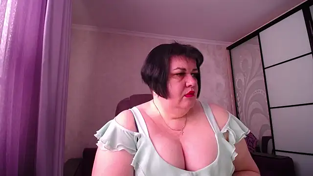 JuicyLady Di online show from March 5, 5:58 am