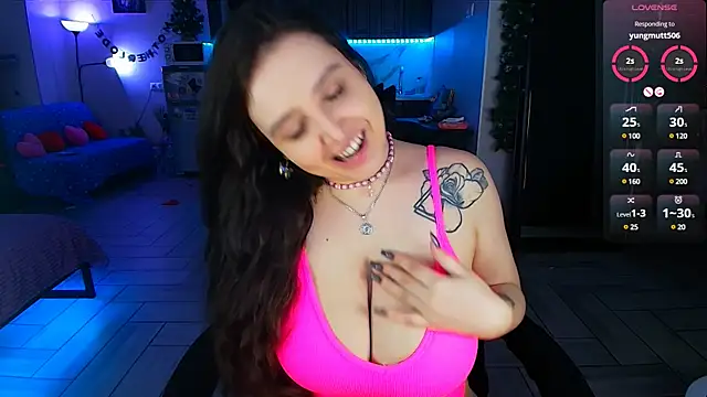 Snapshot of NicoleFancy chatting on January 4, 11:59 pm NicoleFancy online show from January 4, 11:59 pm