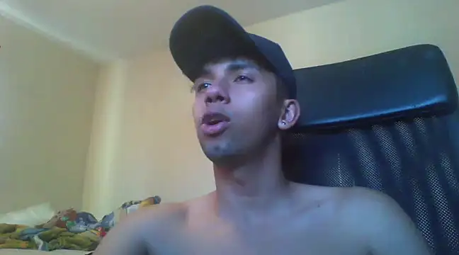 Snapshot of Homeboy_xx chatting on February 28, 10:39 pm Homeboy xx online show from February 28, 10:39 pm