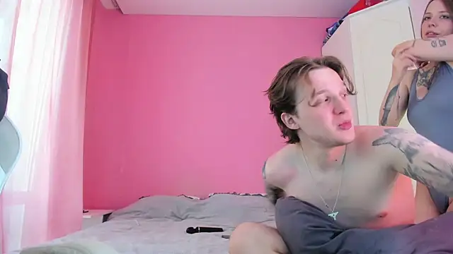 Snapshot of keyli_ink chatting on March 13, 5:14 am keyli ink online show from March 13, 5:14 am