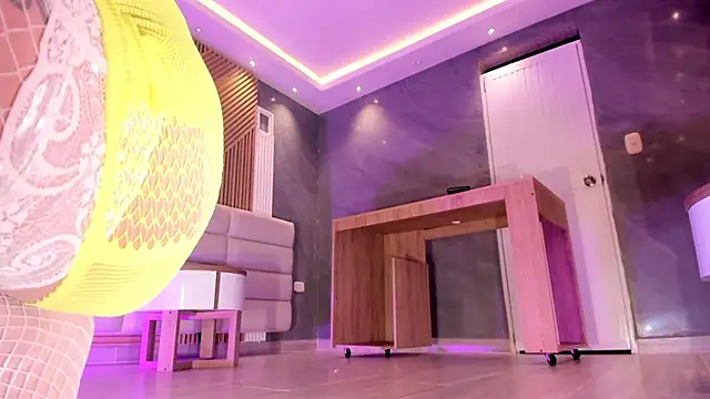 ArchieCollins online show from January 25, 2:37 am