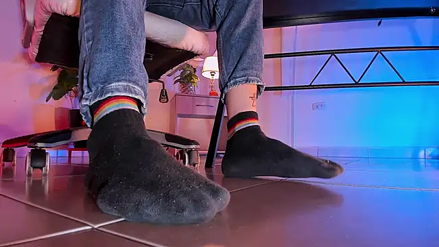 ArchieCollins online show from September 21, 6:04 am