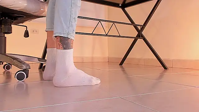 ArchieCollins online show from November 28, 9:39 pm