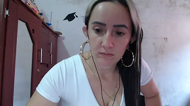 Snapshot of DeepAnal07 chatting on February 13, 4:14 pm DeepAnal07 online show from February 13, 4:14 pm