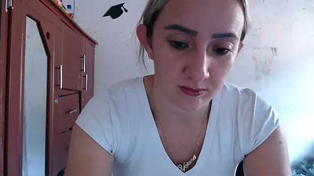 Snapshot of DeepAnal07 chatting on February 20, 9:26 pm DeepAnal07 online show from February 20, 9:26 pm