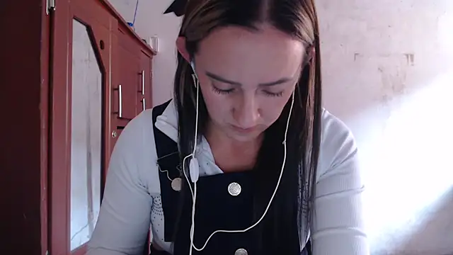 Snapshot of DeepAnal07 chatting on June 9, 4:29 pm DeepAnal07 online show from June 9, 4:29 pm