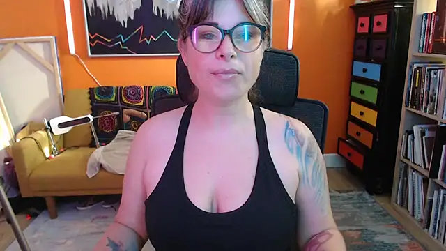 TheLenaAdams online show from October 15, 3:23 pm