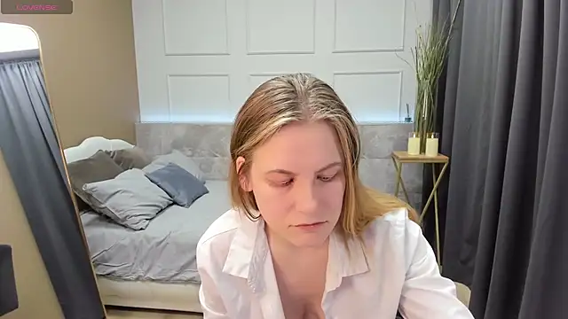 JadeSoft online show from December 27, 11:42 pm