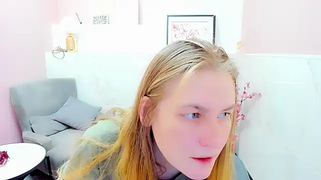 JadeSoft online show from December 14, 1:27 pm