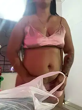 ArielleMillerr online show from December 24, 7:00 pm
