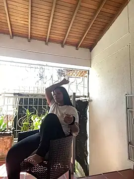 ArielleMillerr online show from January 22, 6:20 pm